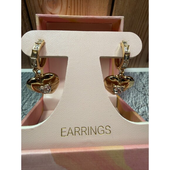 NIB Paige Harper Gold Plated Cubic Zirconia Dangling Drop Heart Earrings - Picture 3 of 11